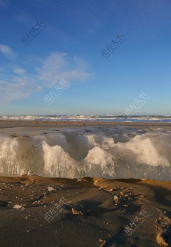 结冰的海岸图片