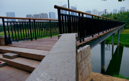 城市风景河道桥梁图片
