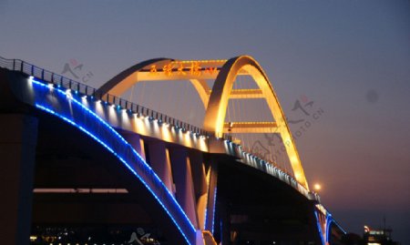 五缘湾大桥夜景图片
