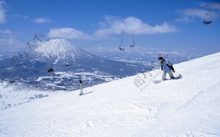 高山滑雪图片
