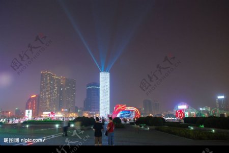 天津银河广场夜景图片
