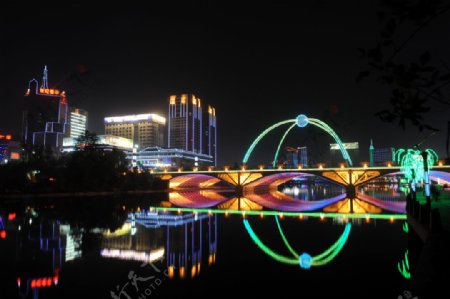 潍坊夜景亚星桥图片