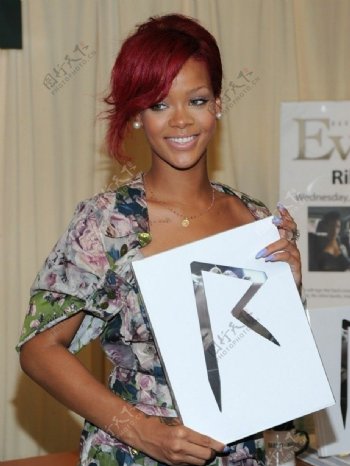 Rihanna蕾哈娜图片