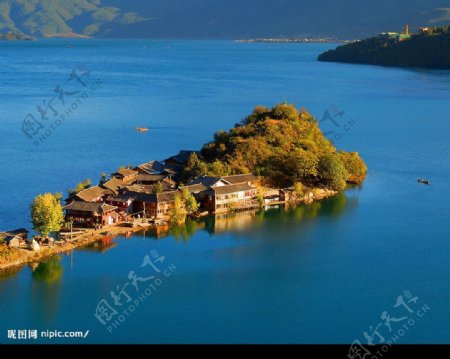 浪漫的泸沽湖图片