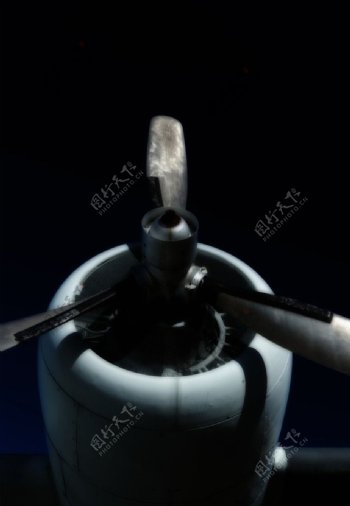 飞机的螺旋桨图片