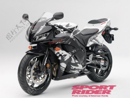 本田CBR600RR摩托车图片
