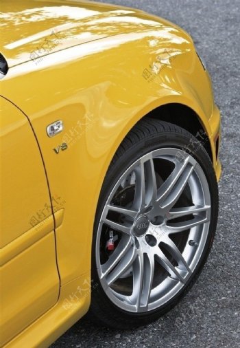 奥迪RS4图片
