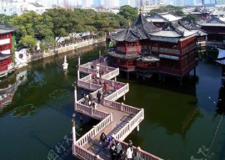 上海老城隍廟九曲橋湖心亭图片