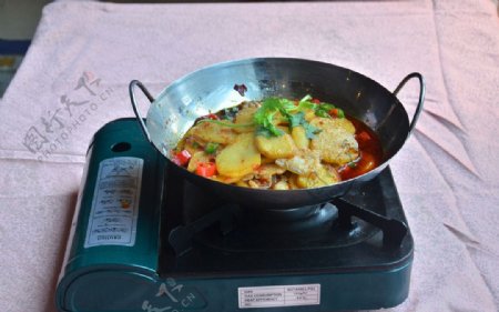 干锅土豆萝卜片干锅图片