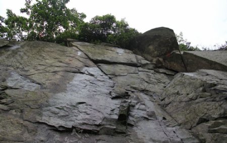 岩石峭壁图片