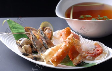 越南菜长脚蟹海鲜鸡汤图片
