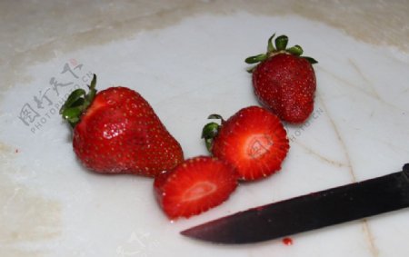 草莓小刀图片