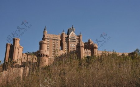 秋阳下的城堡图片