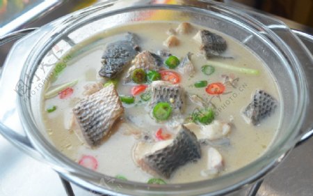 青椒豆浆煮财鱼图片