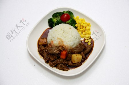 黑椒牛肉饭套餐图片