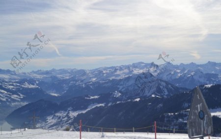 瑞士雪山美景图片