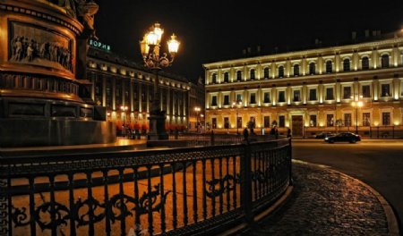圣彼得堡夜晚街景图片