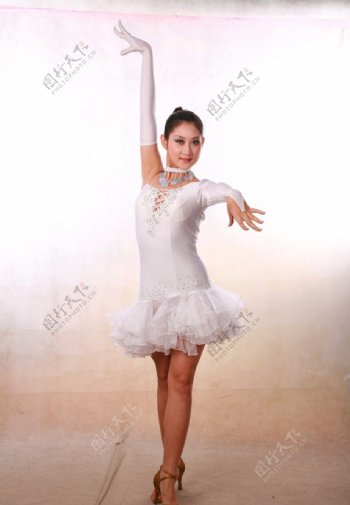 拉丁舞者图片