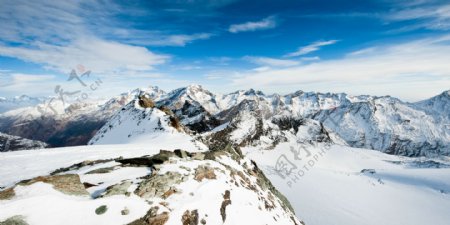 瑞士阿尔卑斯山雪山图片
