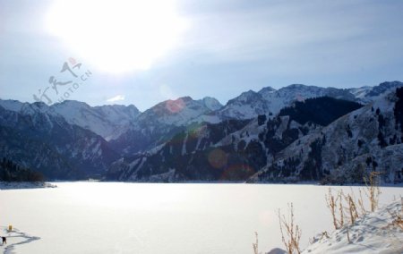 高山滑雪场图片