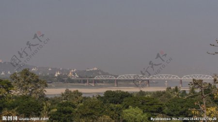 伊洛瓦底江大桥图片