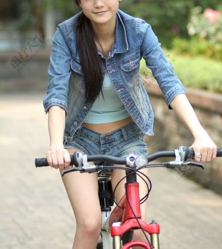 单车美女图片