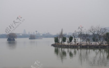 江南南湖边小河图片