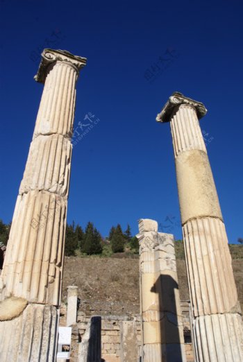 以弗所古城的柱子图片