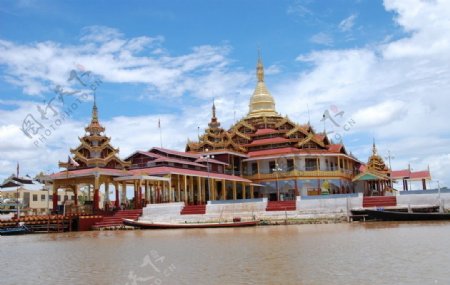 缅甸仰光蓬莱仙岛水上佛寺图片
