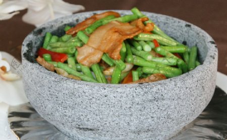 石锅虾酱花腩嗜豆角图片