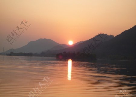 湘湖落日图片
