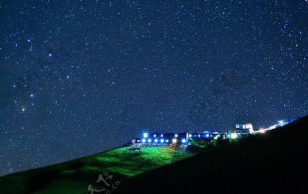 山川夜景图片