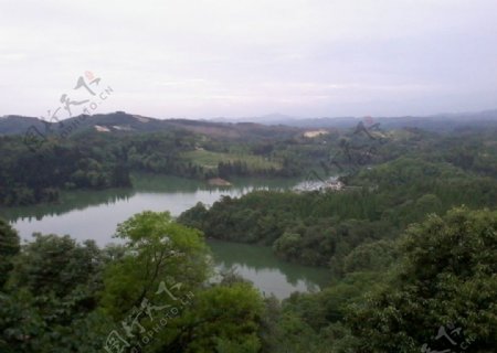 山川湖水图片