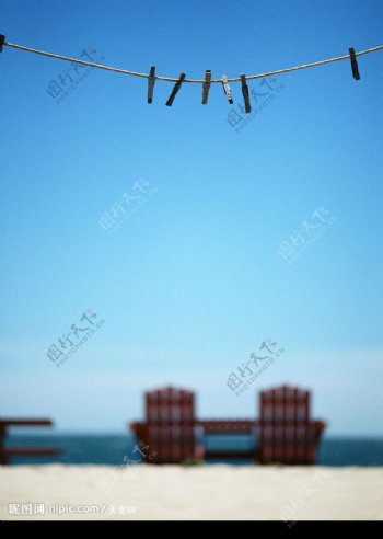 海边座椅图片