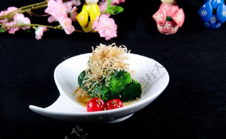 日式冷菠菜图片