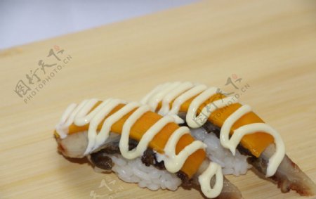 香芒鳗鱼寿司图片