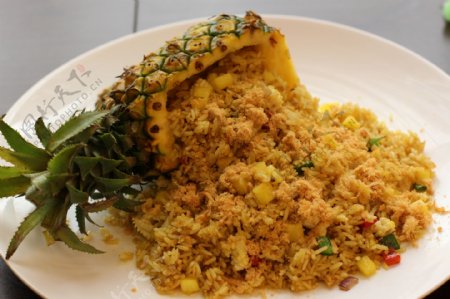 泰皇菠萝海鲜炒饭图片