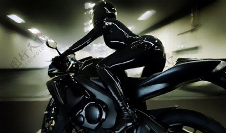 女性摩托图片