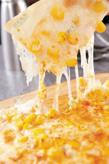 玉米芝士披萨图片