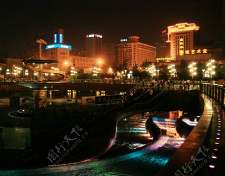 天府广场夜景图片