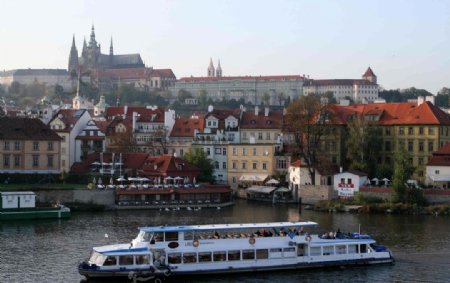 伏爾塔瓦河上布拉格图片
