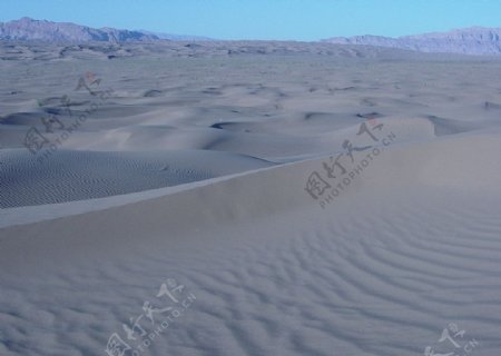 宁夏腾格里沙漠图片