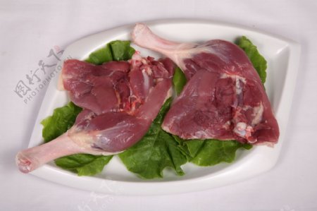 鸭肉美食原料鸭腿肉图片