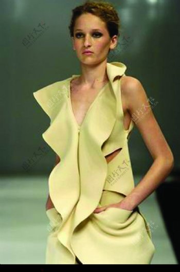 里约热内卢2004女装秋冬新品发布会0073