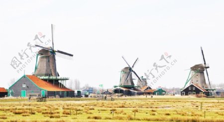 荷兰美丽的风车风情村