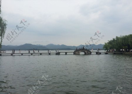 河边小桥风景
