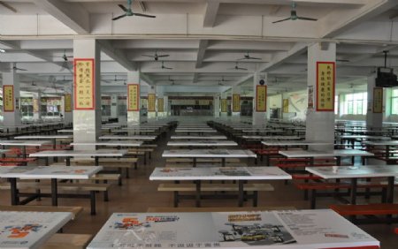 学校食堂