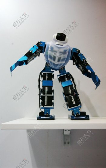 高科技跳舞机器人