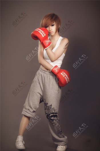 美女拳击手