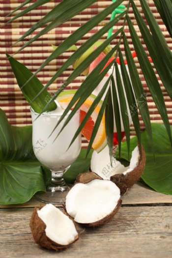 椰子汁图片